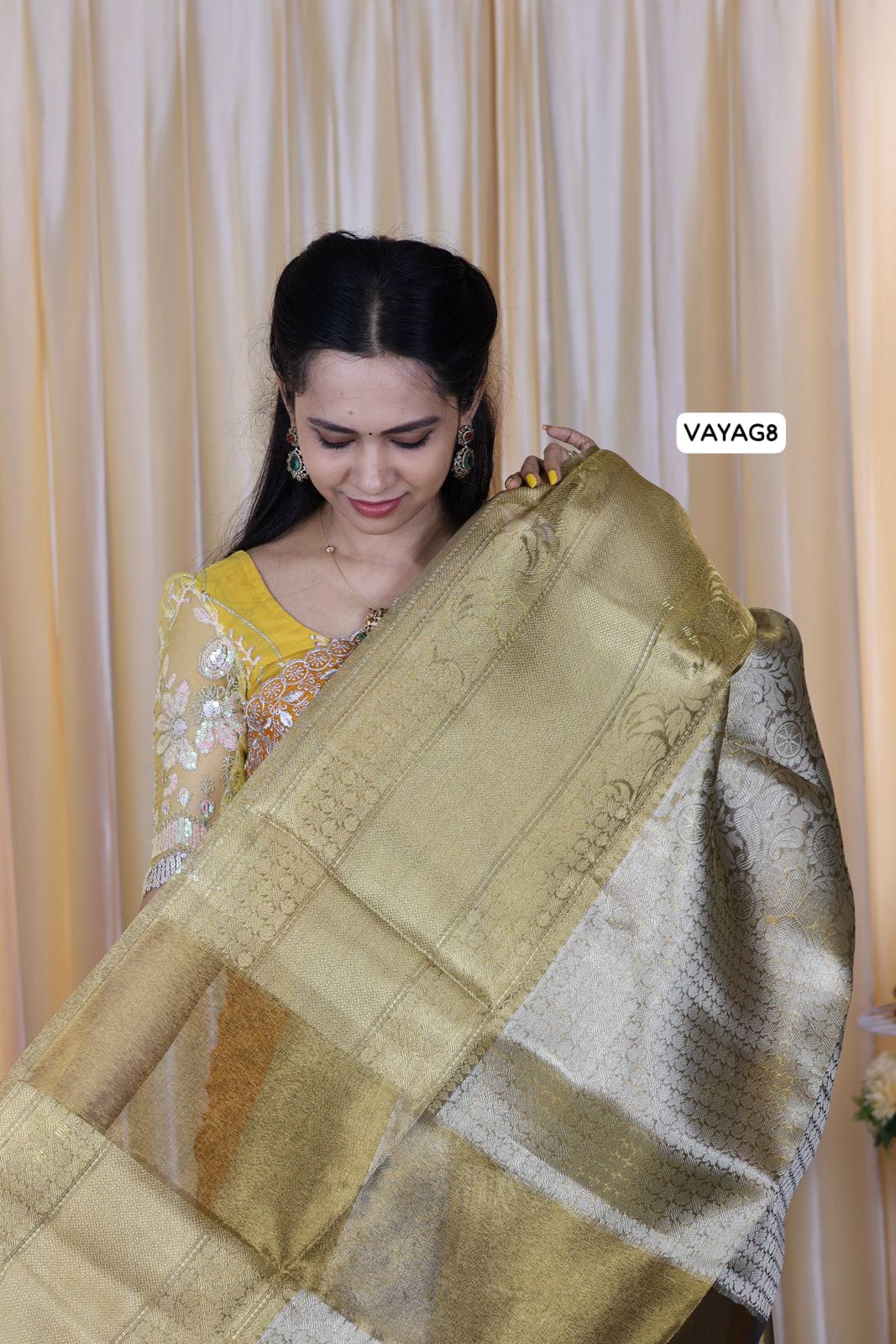 Banarasi kattan dark gold copper shade🥳
