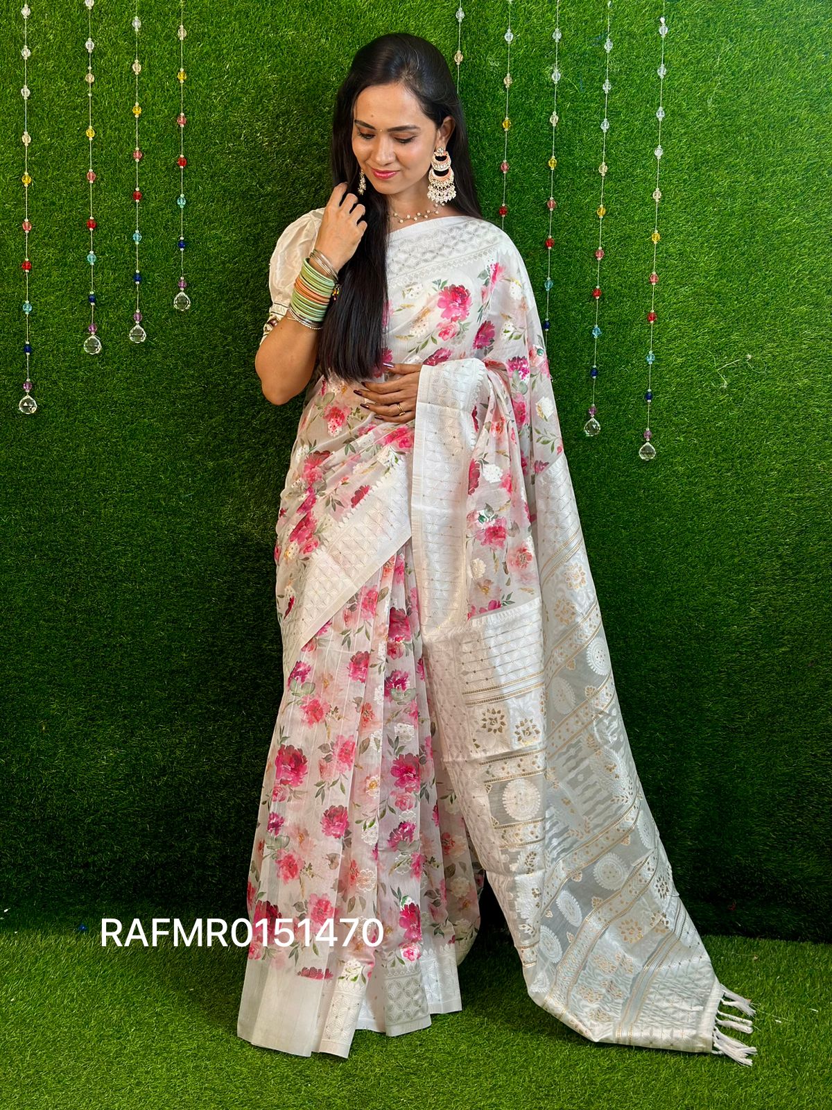 Premium quality linen Sarees XXX