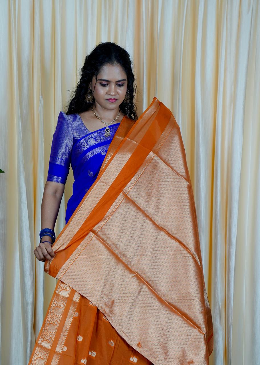 Premium warm silk saree 🥳