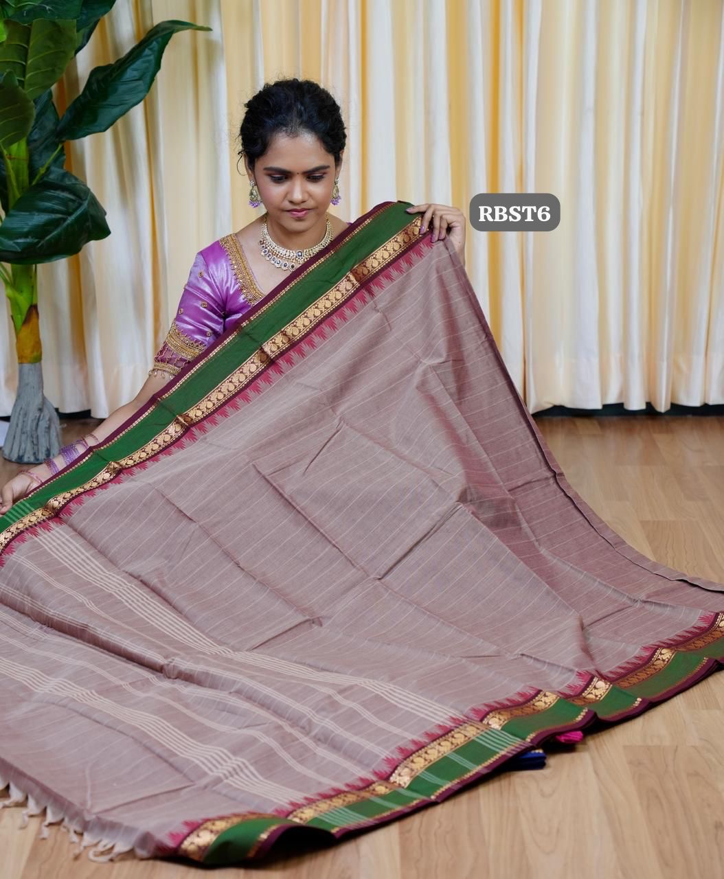 Kanchi Cotton Sareeš„°