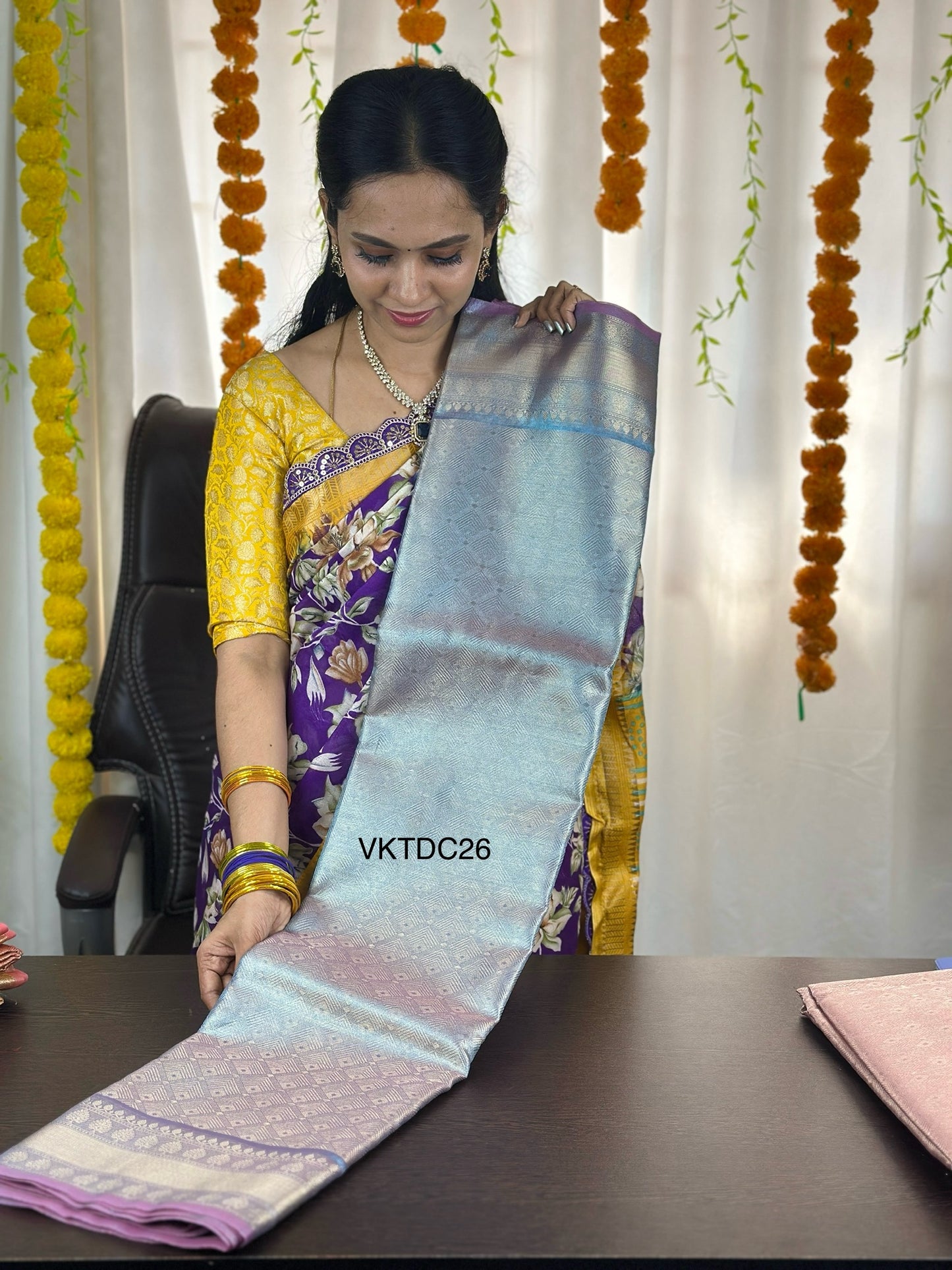 Aadi offer🌹Katan semi silk saree😍