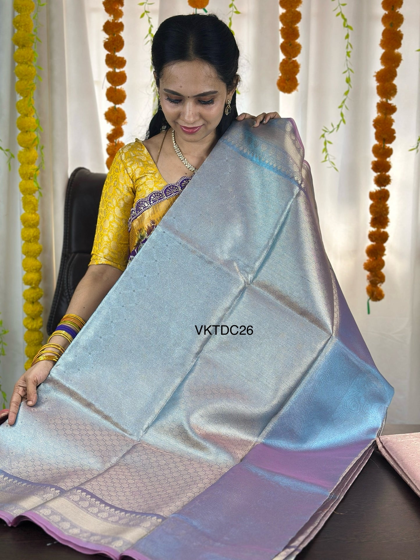 Aadi offer🌹Katan semi silk saree😍