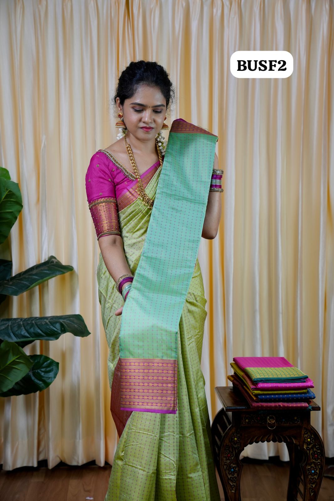 Soft silk sarees in thousand buttas style with Contrast Blouse 🥰😎