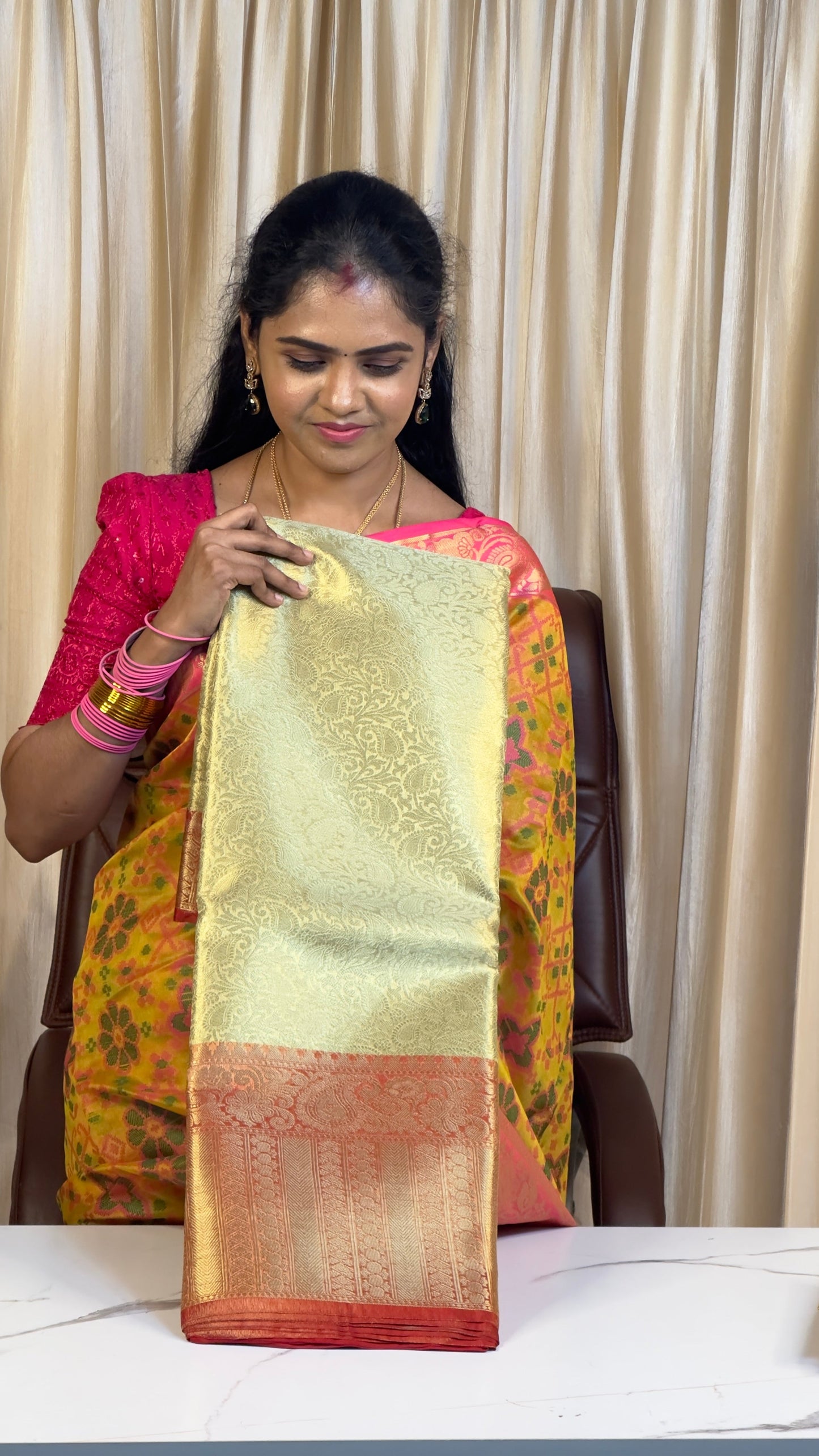 Golden red shade 1 prebook 🥳