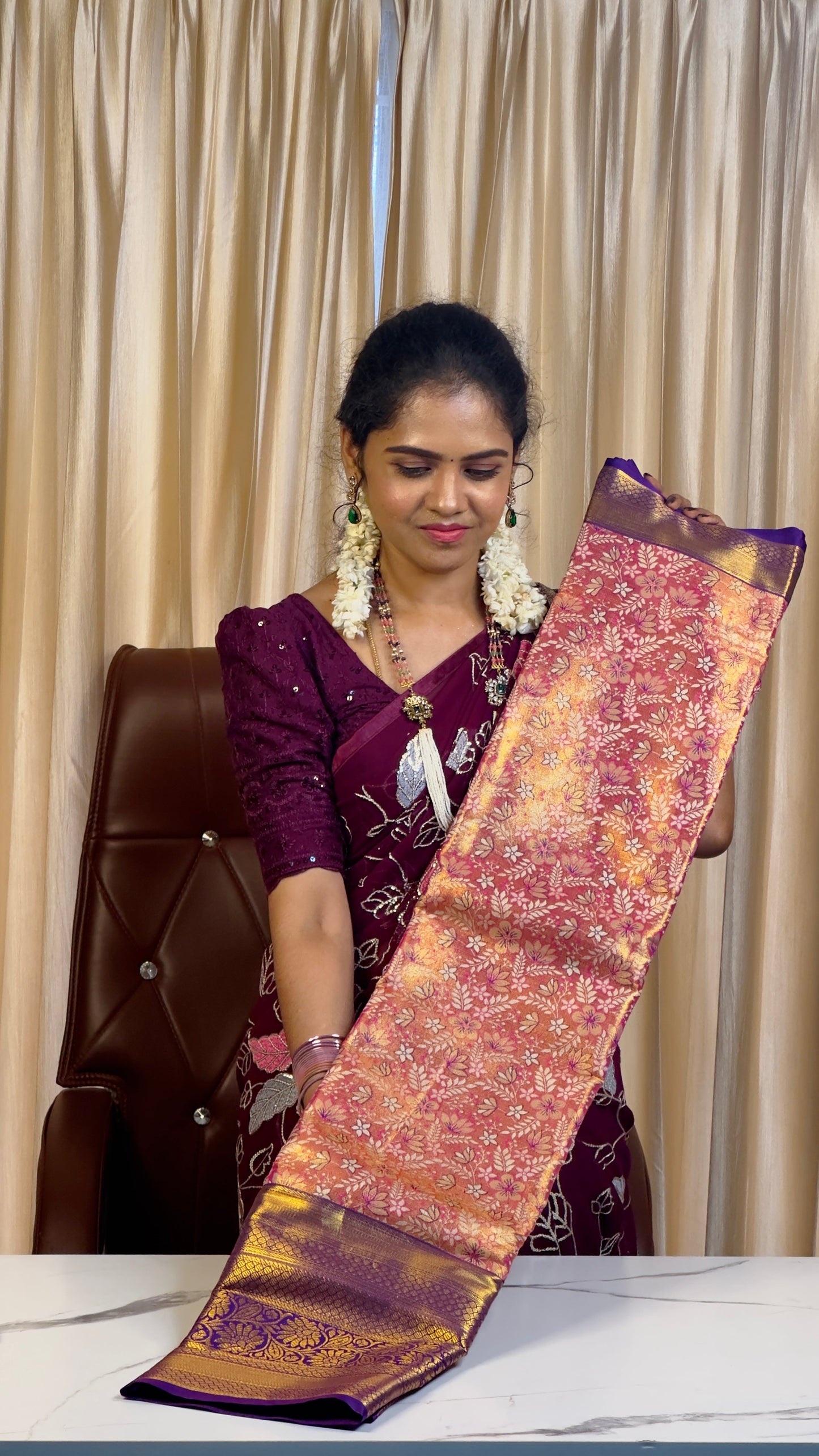 Kanchi Semi silk running blouseš„°š