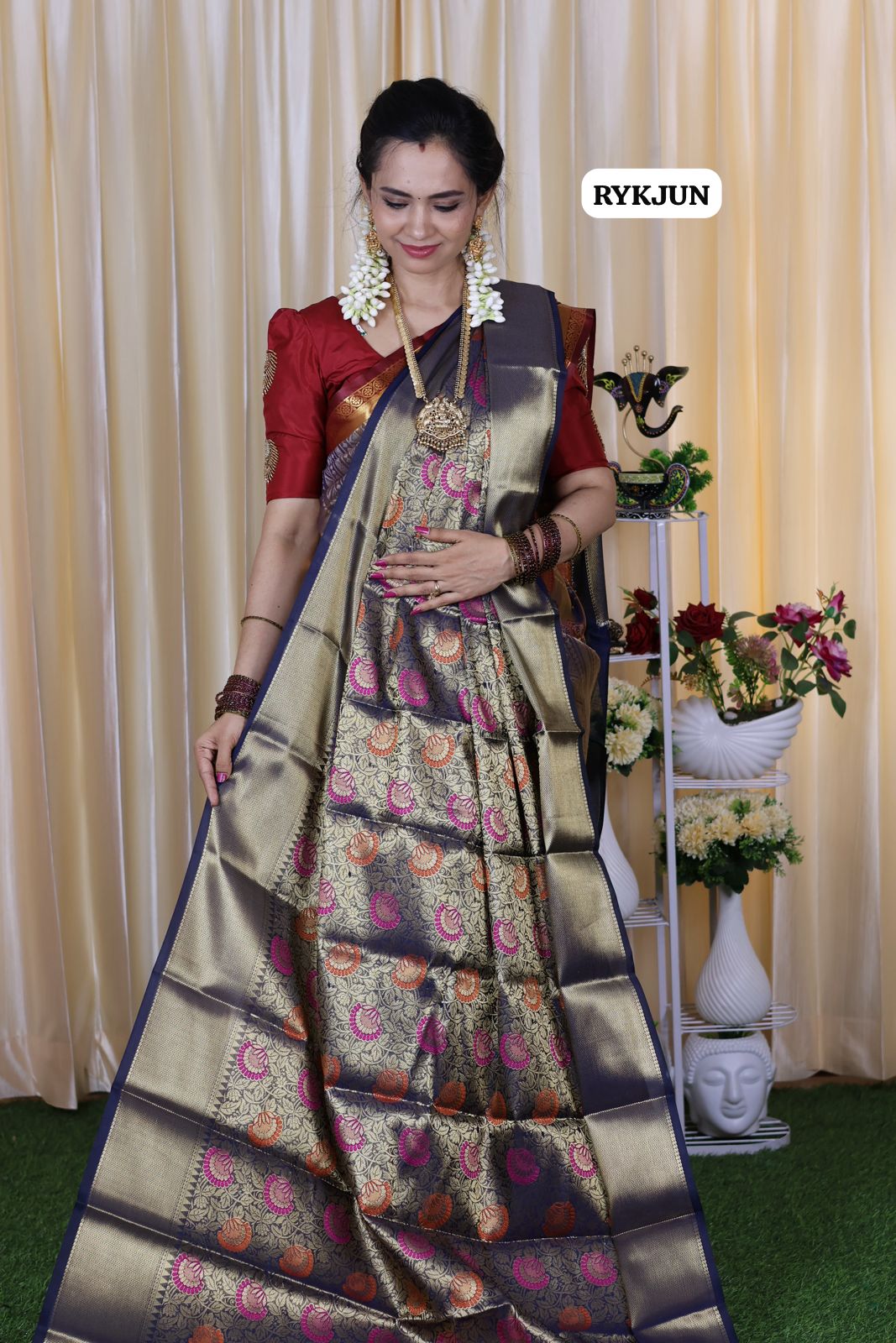 Nita Ambani inspired .sareeš„³