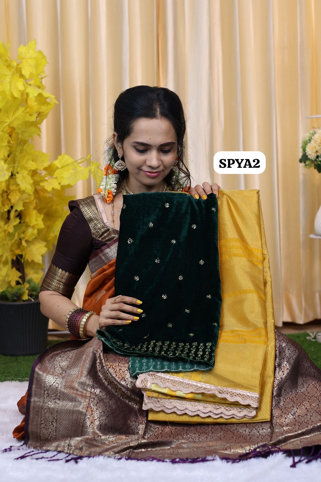 Soft tissue silk saree with lace work border😍🥳velvet blouse