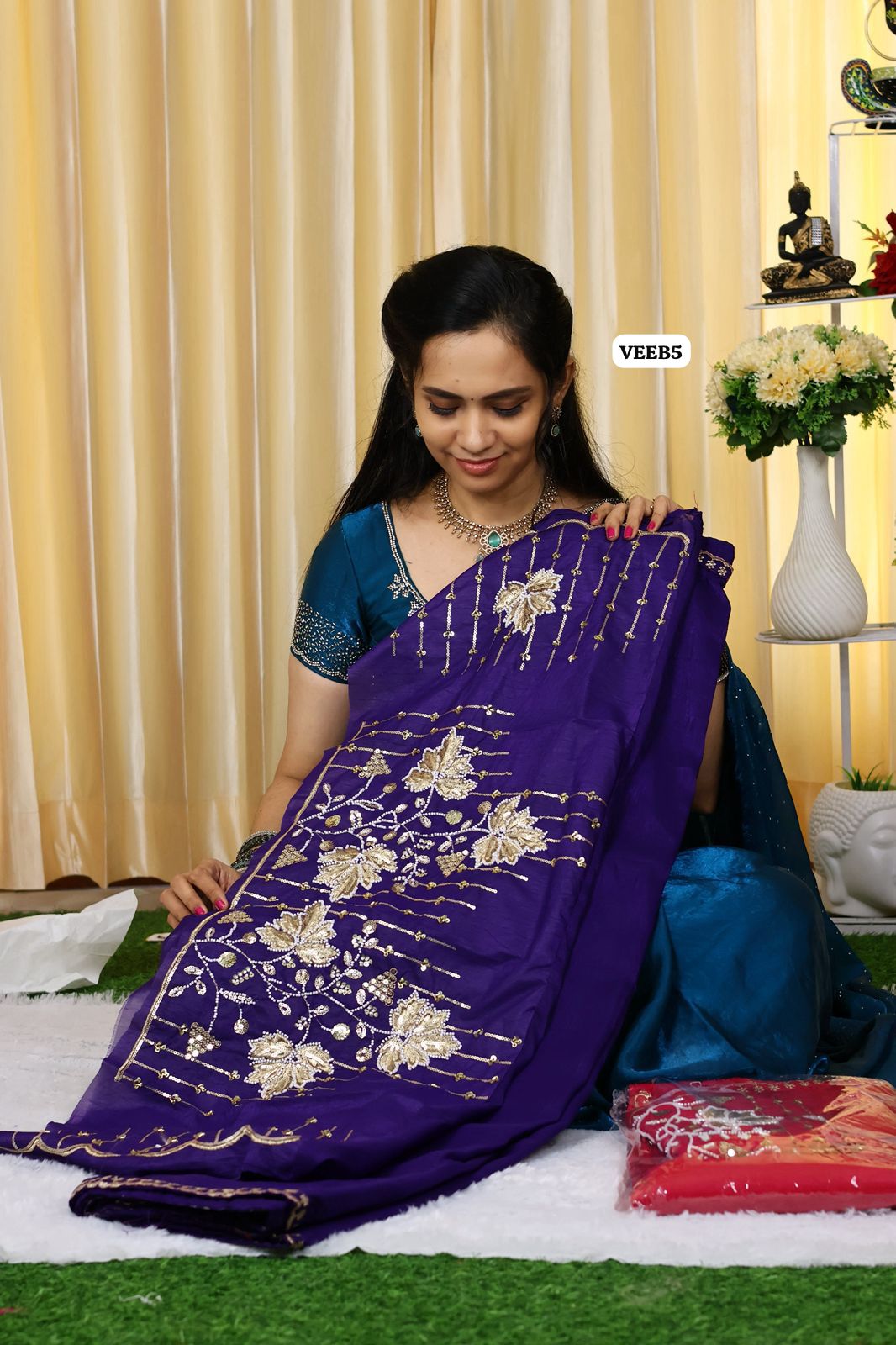 Space silk with heavy work blouse unstitched ๐๐ฅฐ๐๐๐ผโโ๏ธOffer royal blue