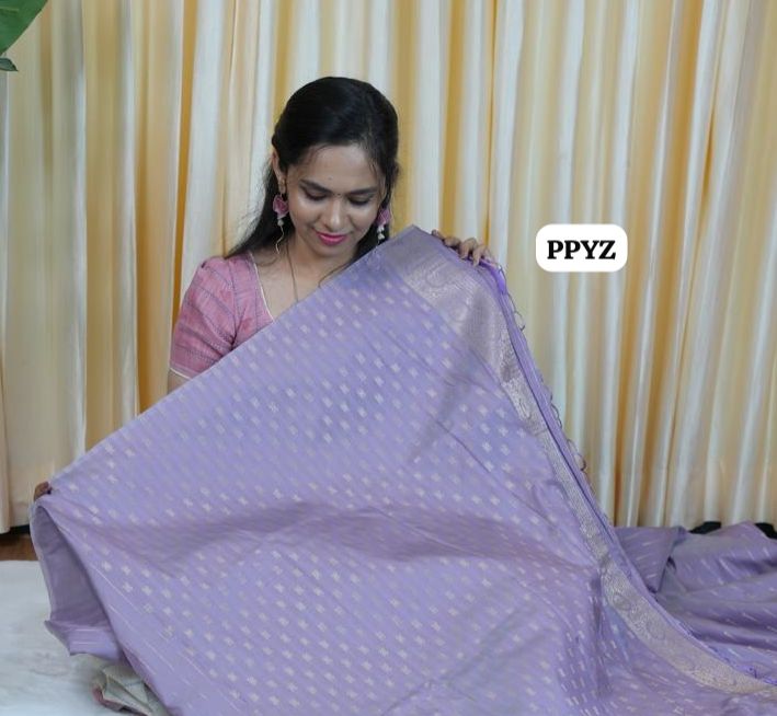 Semi silk sareeš„³
