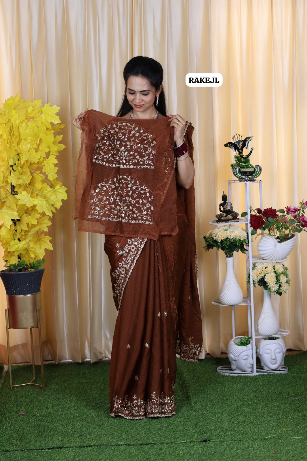 Space silk model with heavy sequins and embroidery work
Coffee brown color offer😍