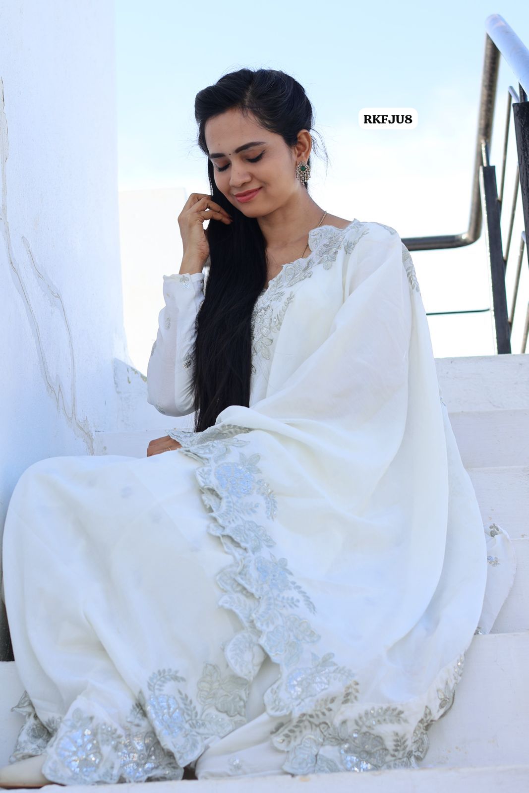 Fully stitched anarkali with full lining and padded . With sequins work 🥳