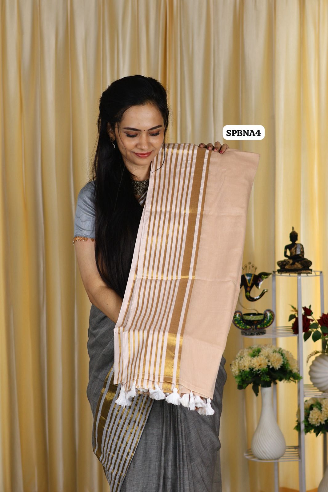 Mulmul cotton saree light weight with running blouse🥳