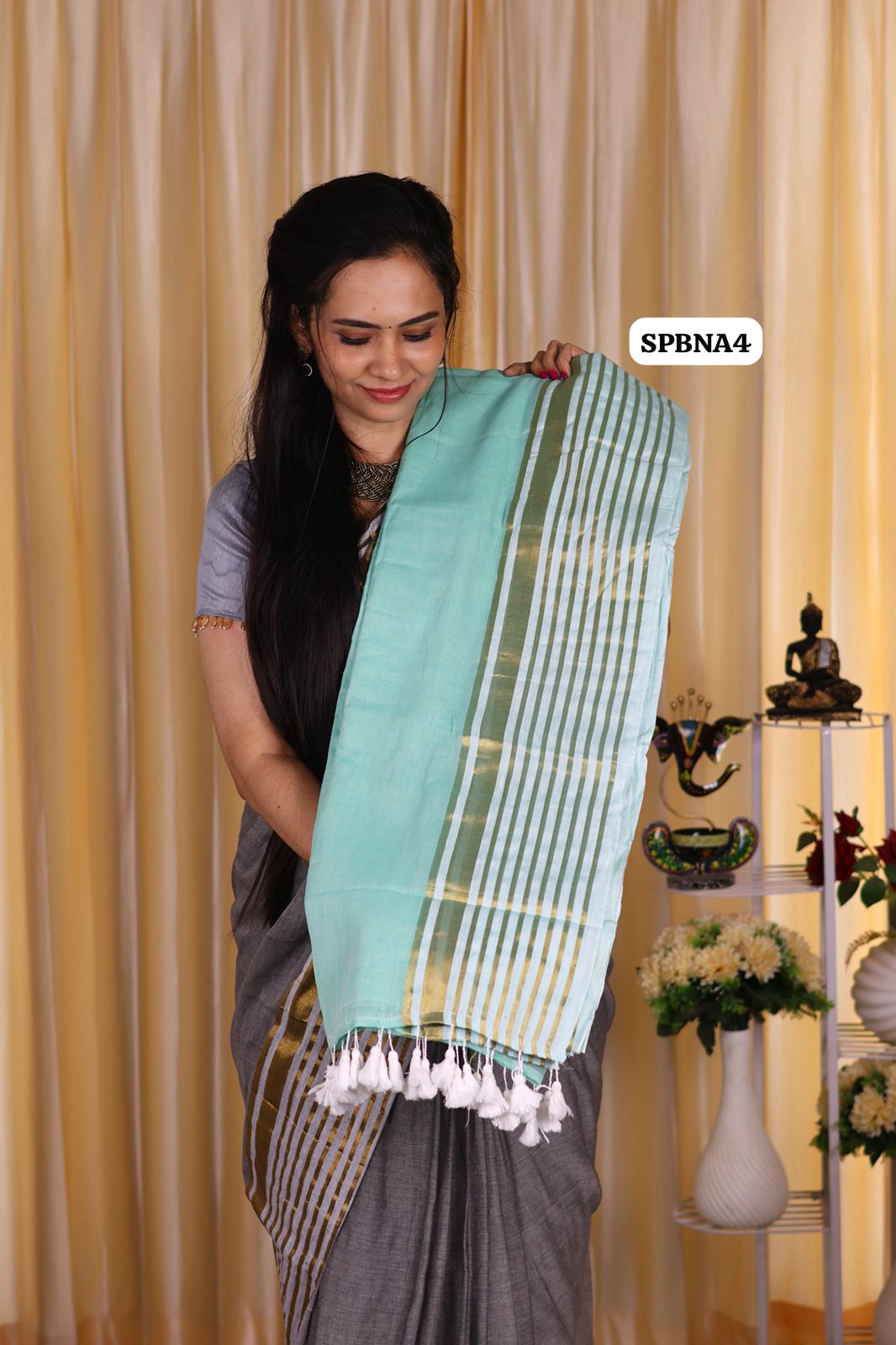 Mulmul cotton saree light weight with running blouse😍🥳