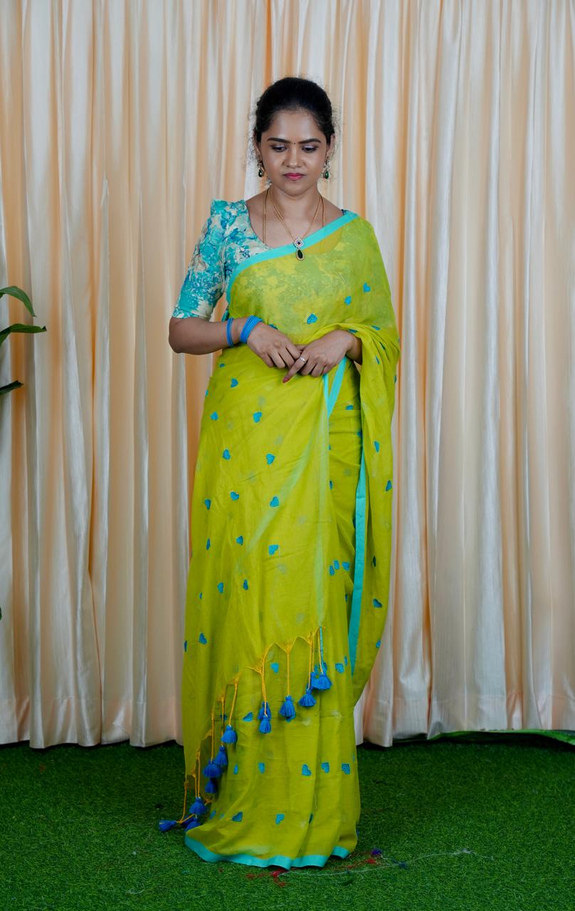 Premium quality Soft mul mul cotton saree with heart embroidery🥳✅