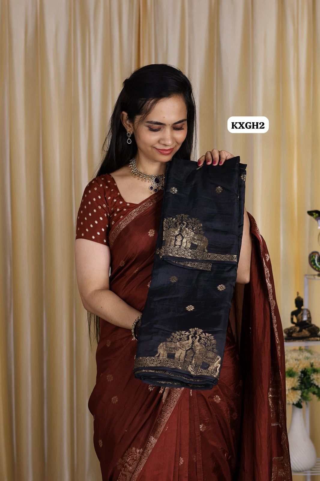 Khadi Viscose Georgette satin Border saree with running blouse🥳