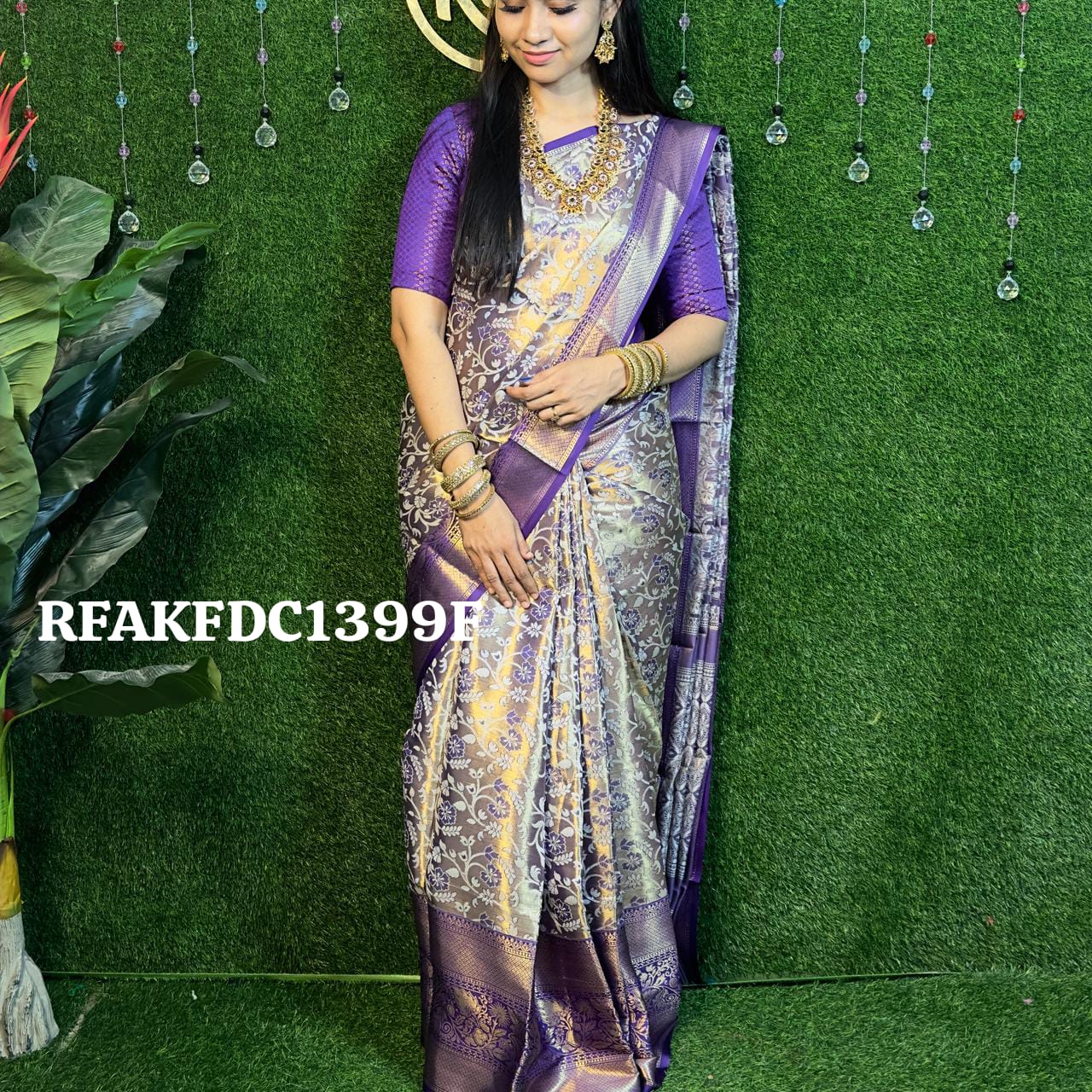 Semi silk sarees š„³ā