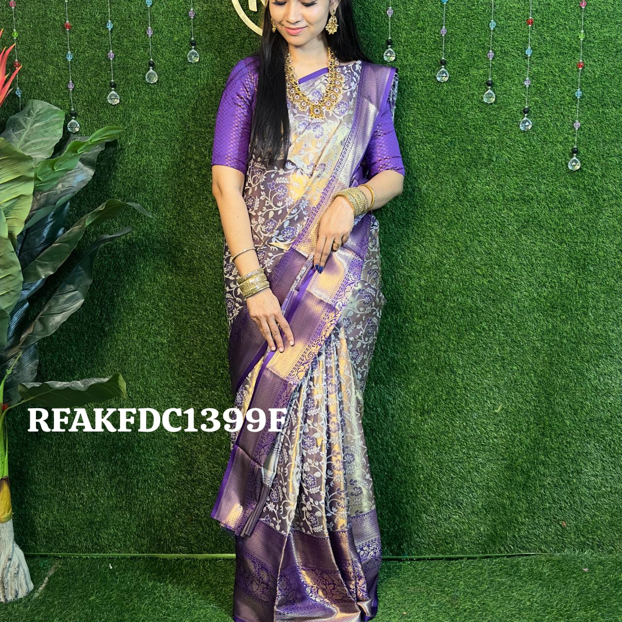 Semi silk sarees š„³ā