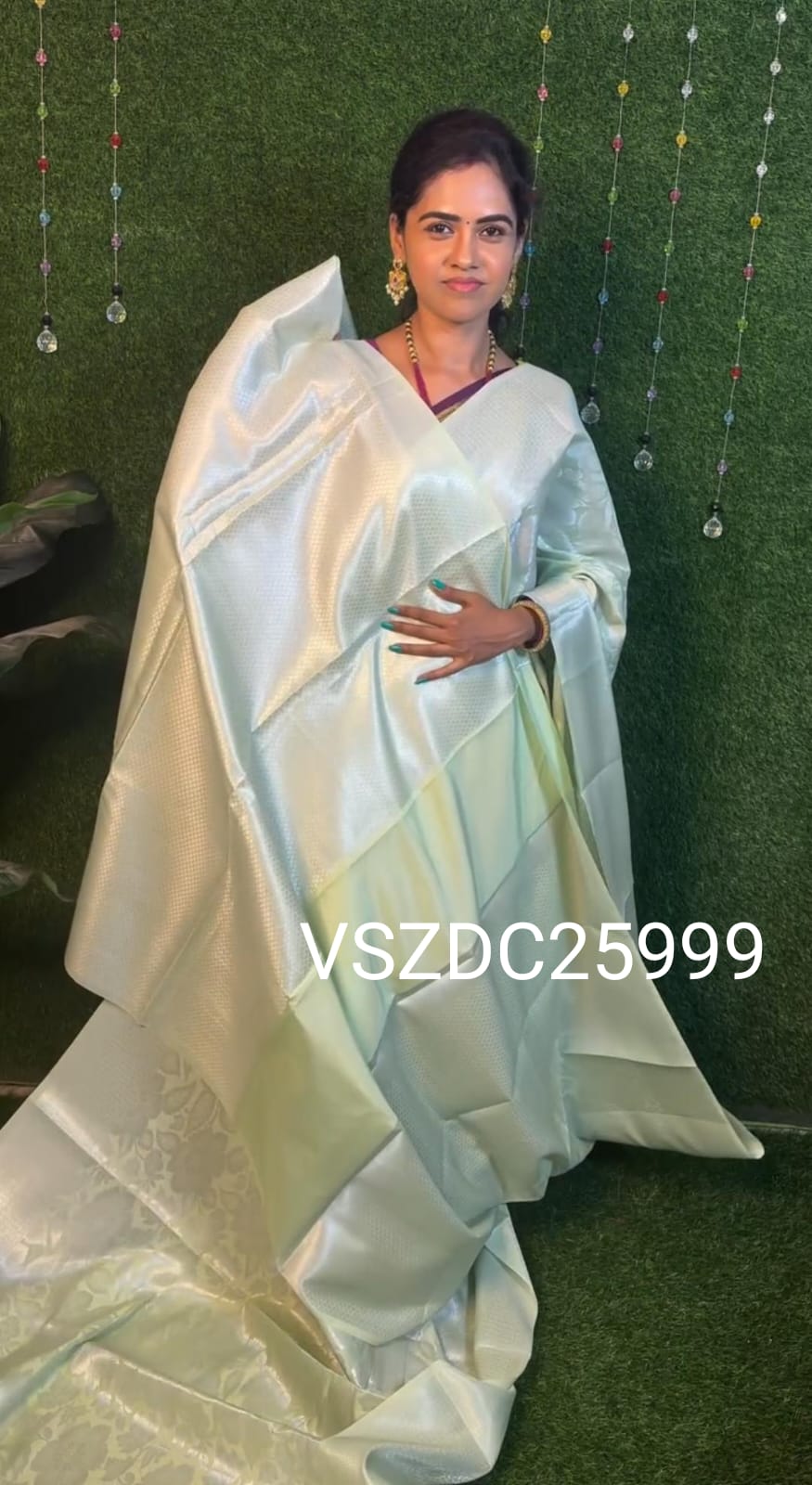 Soft tissue sarees.XXX