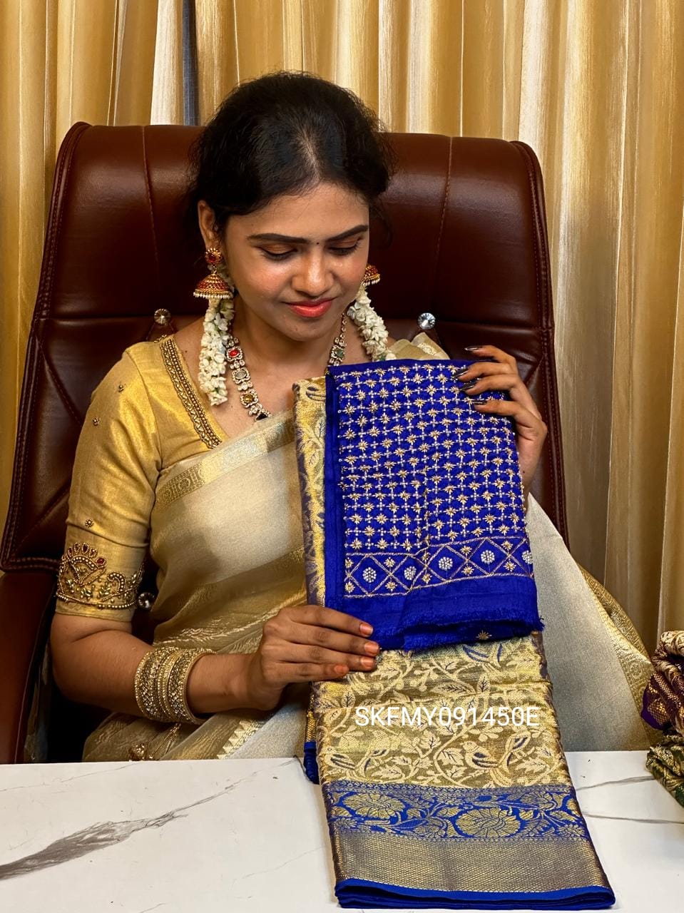 Kanchipuram semi silk sarees prebookš„³