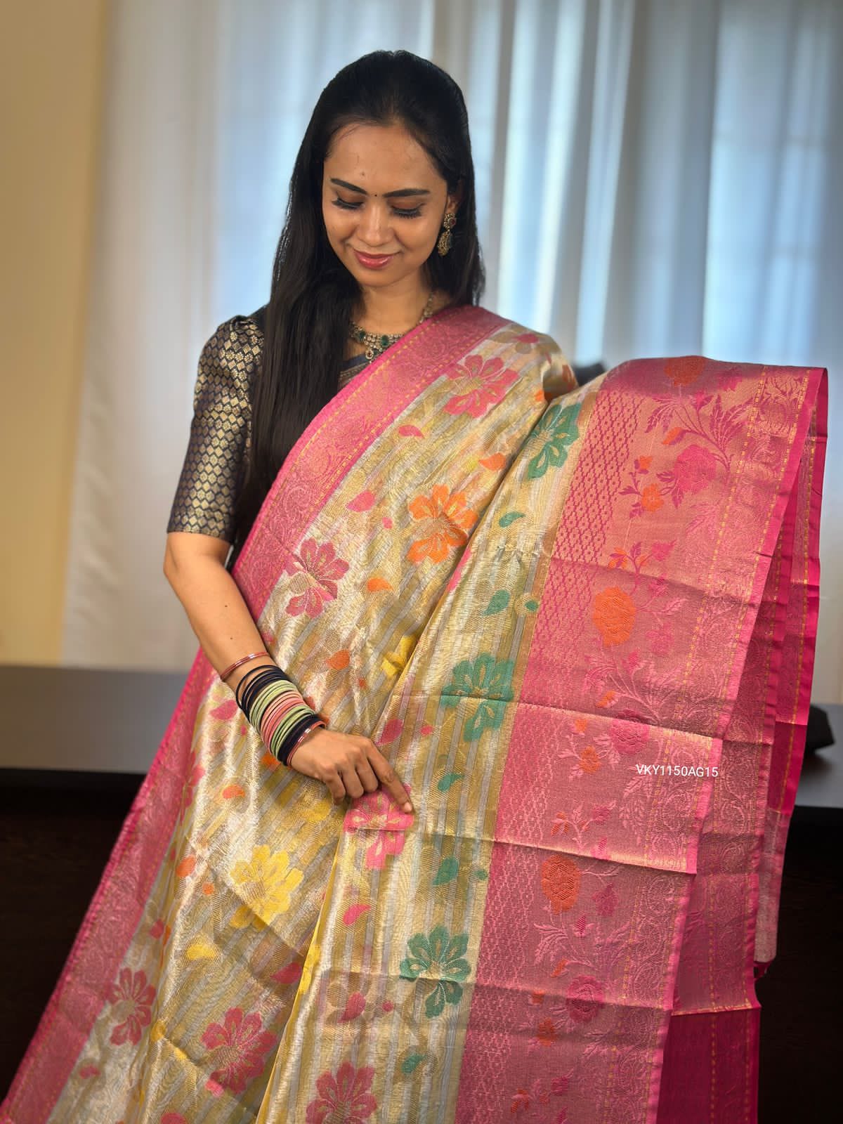 Soft tissue saree.🥳prebook