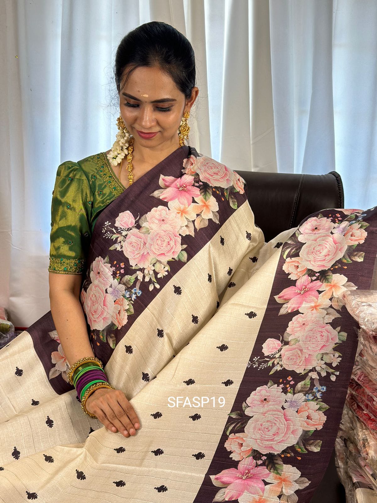 Dola tussar silk.