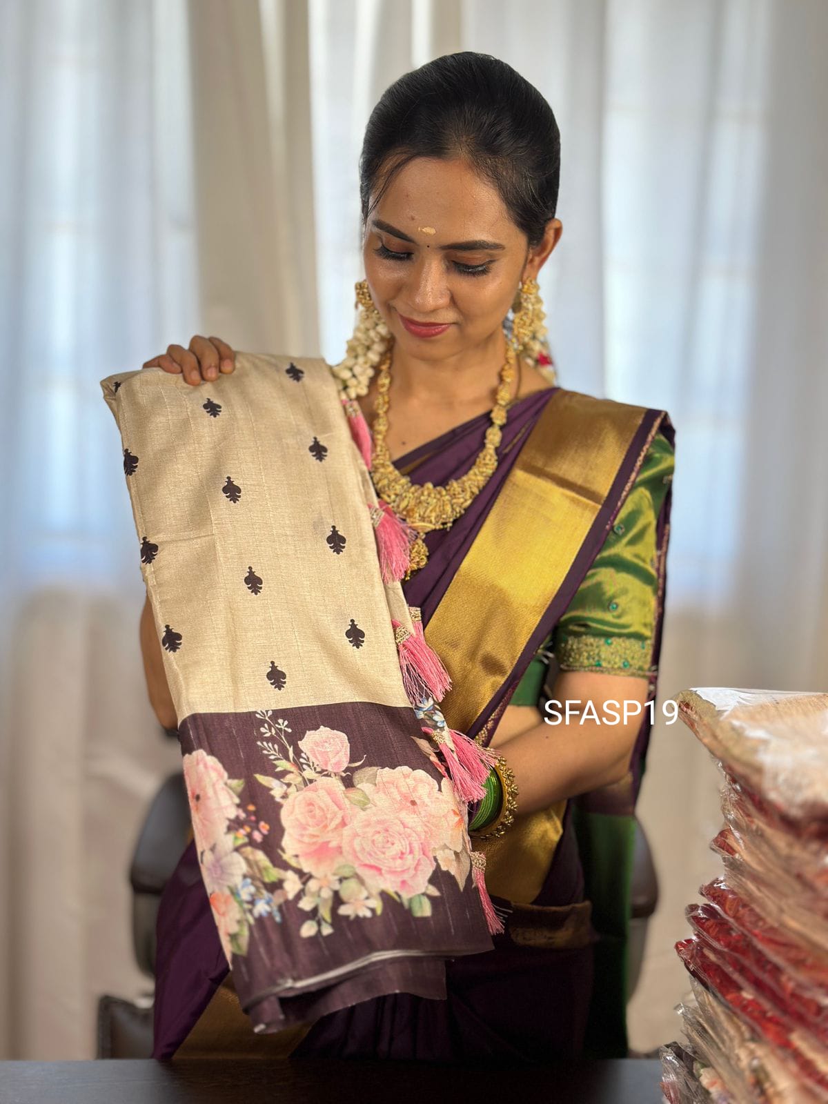 Dola tussar silk.