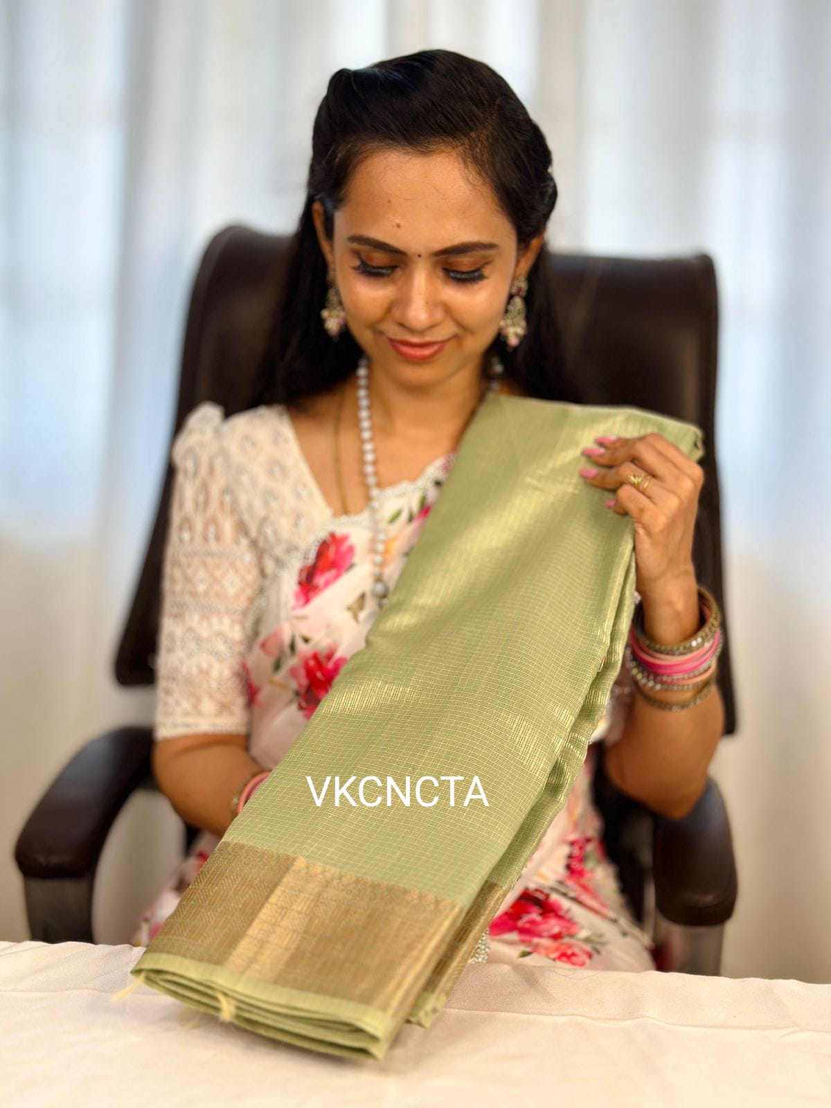 Soft tissue small border❌