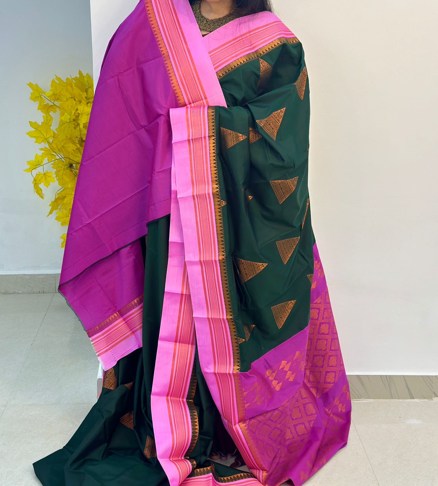 Semi soft silk š„³