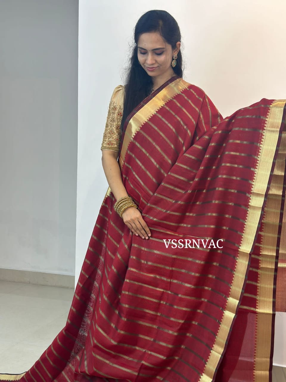 Manglori semi silk soft cotton sarees with plain blouse border to sleeves😍