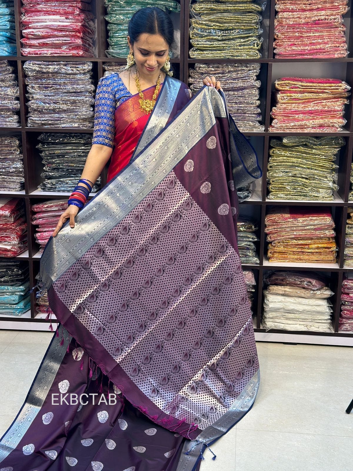 Soft silk sareeš„³