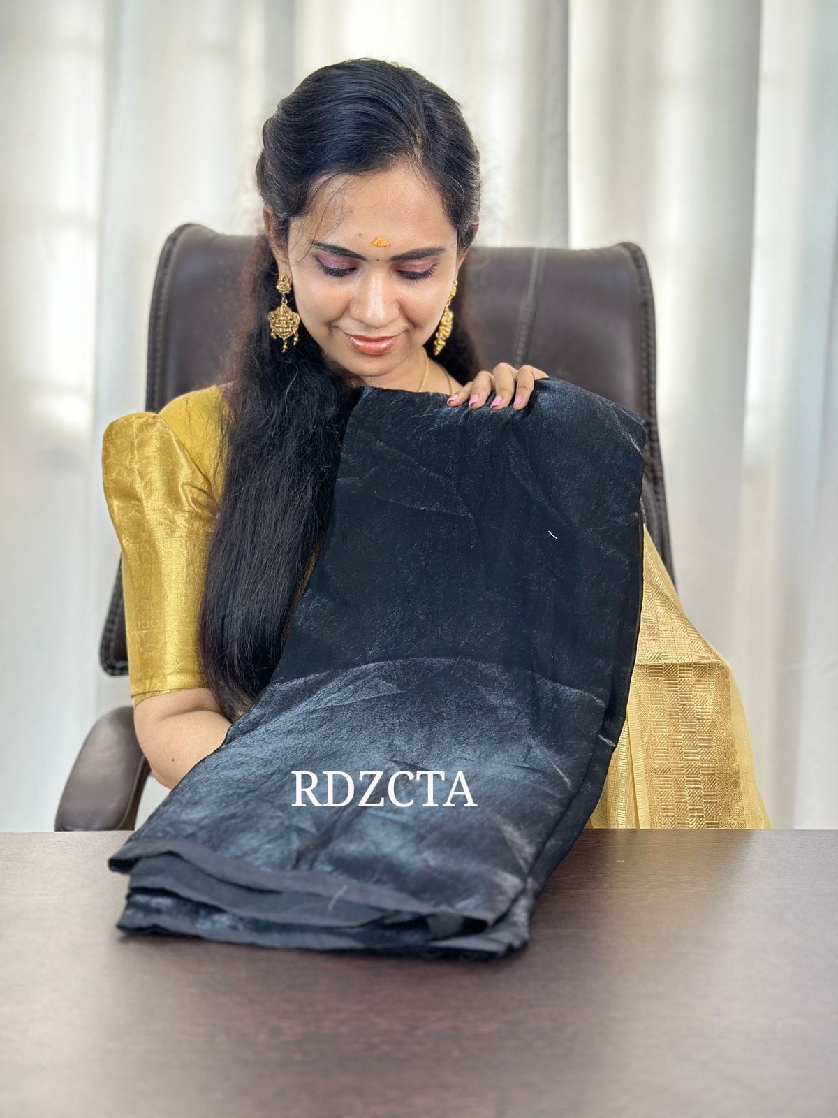 *Premium quality space silk with running blouse