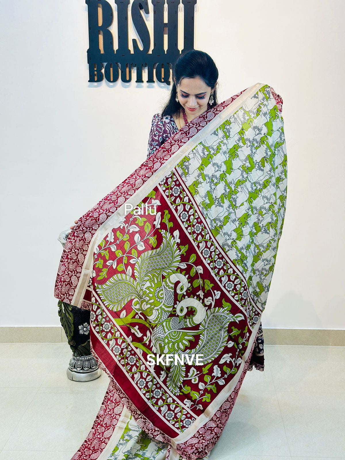 Premium quality mulmul cotton sarees with trending Design