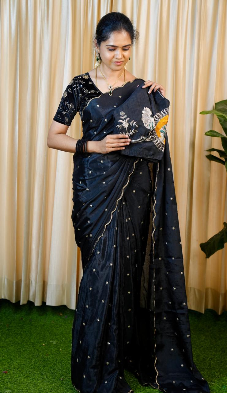 Designer saree with ready made blouse prebook 🥳prebook 20-25 days