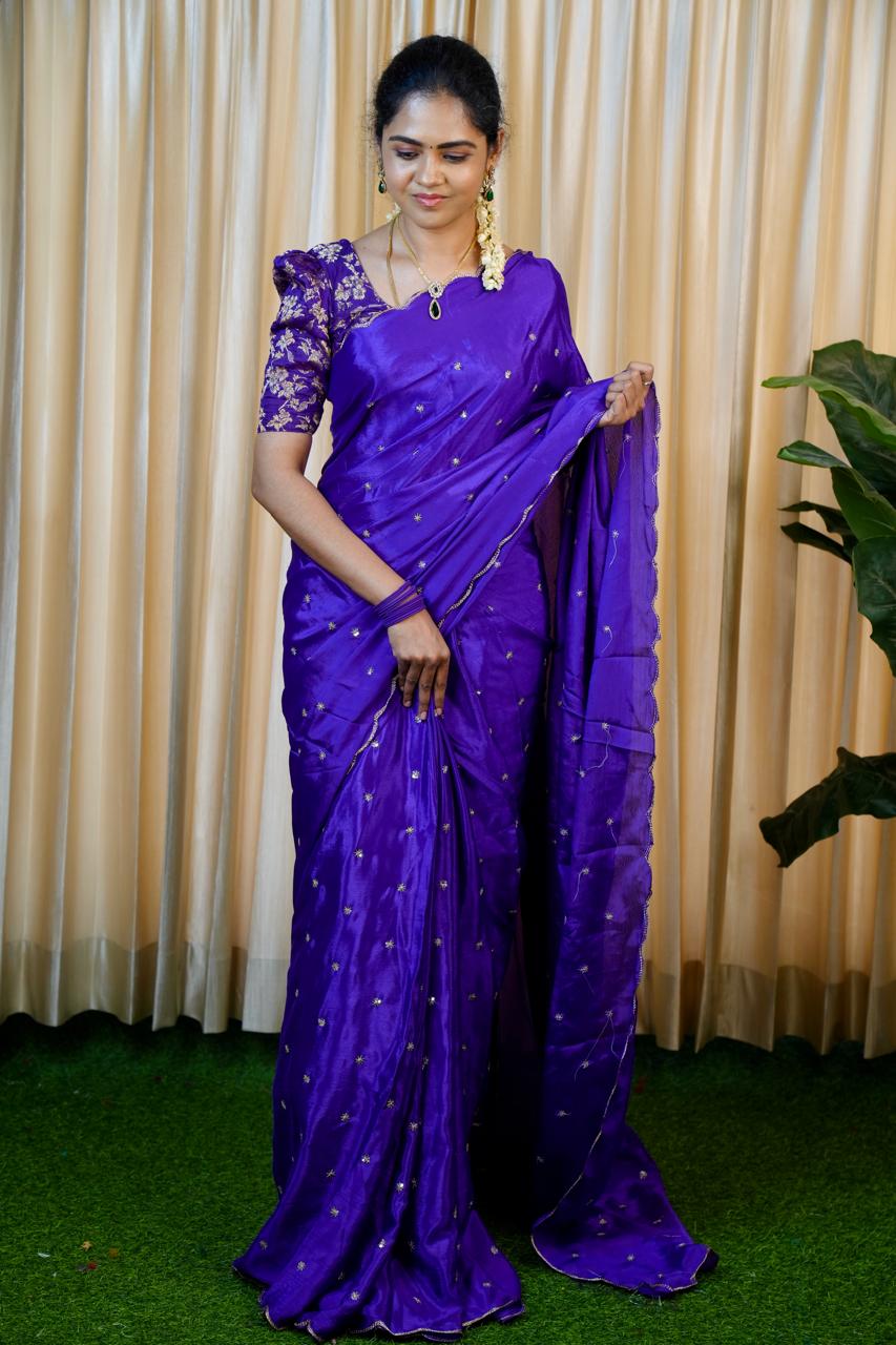 Designer saree with ready made blouse prebook🥳