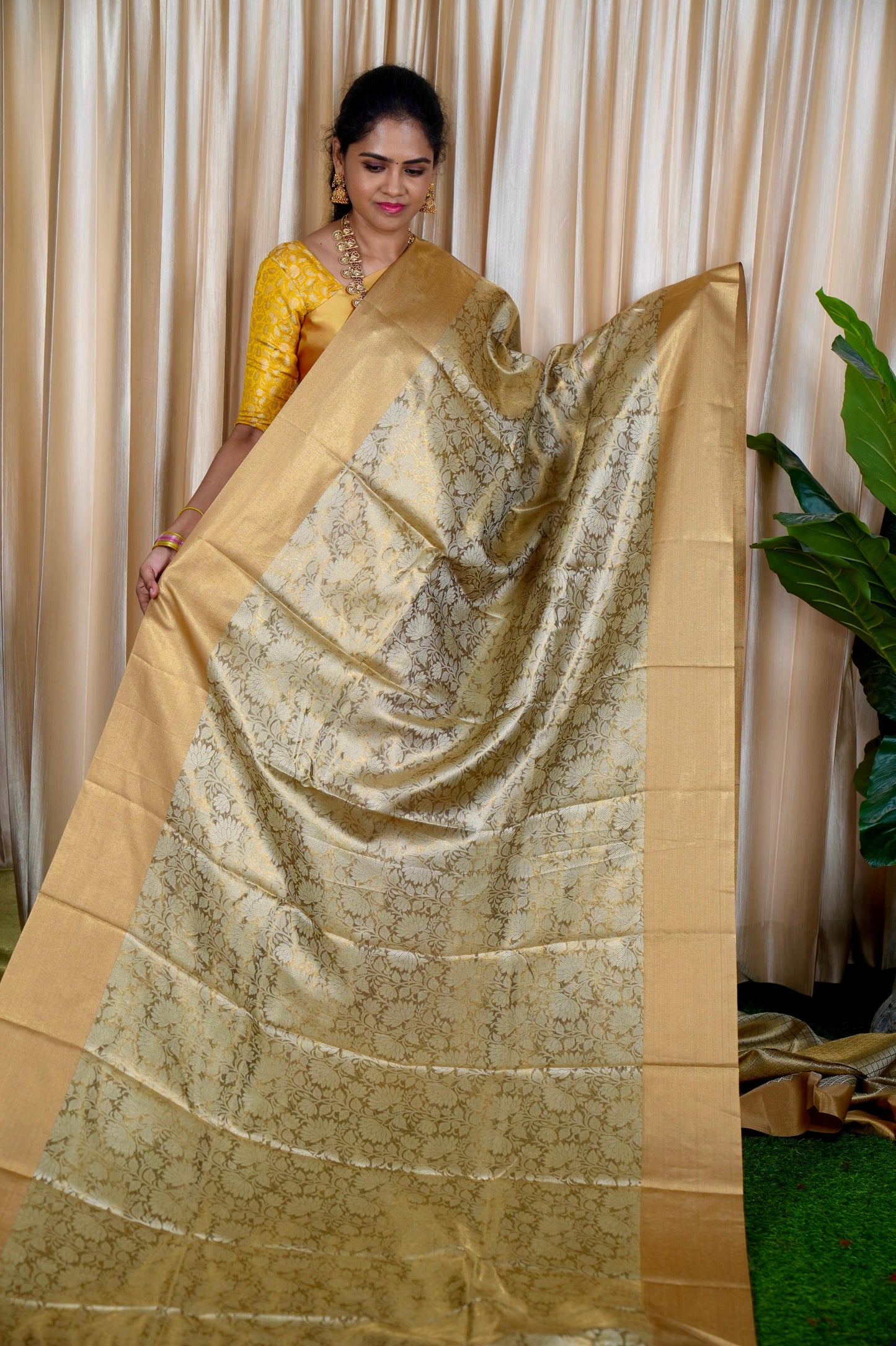 Mrs. Nita Ambani Inspired soft katan saree prebook ⌛