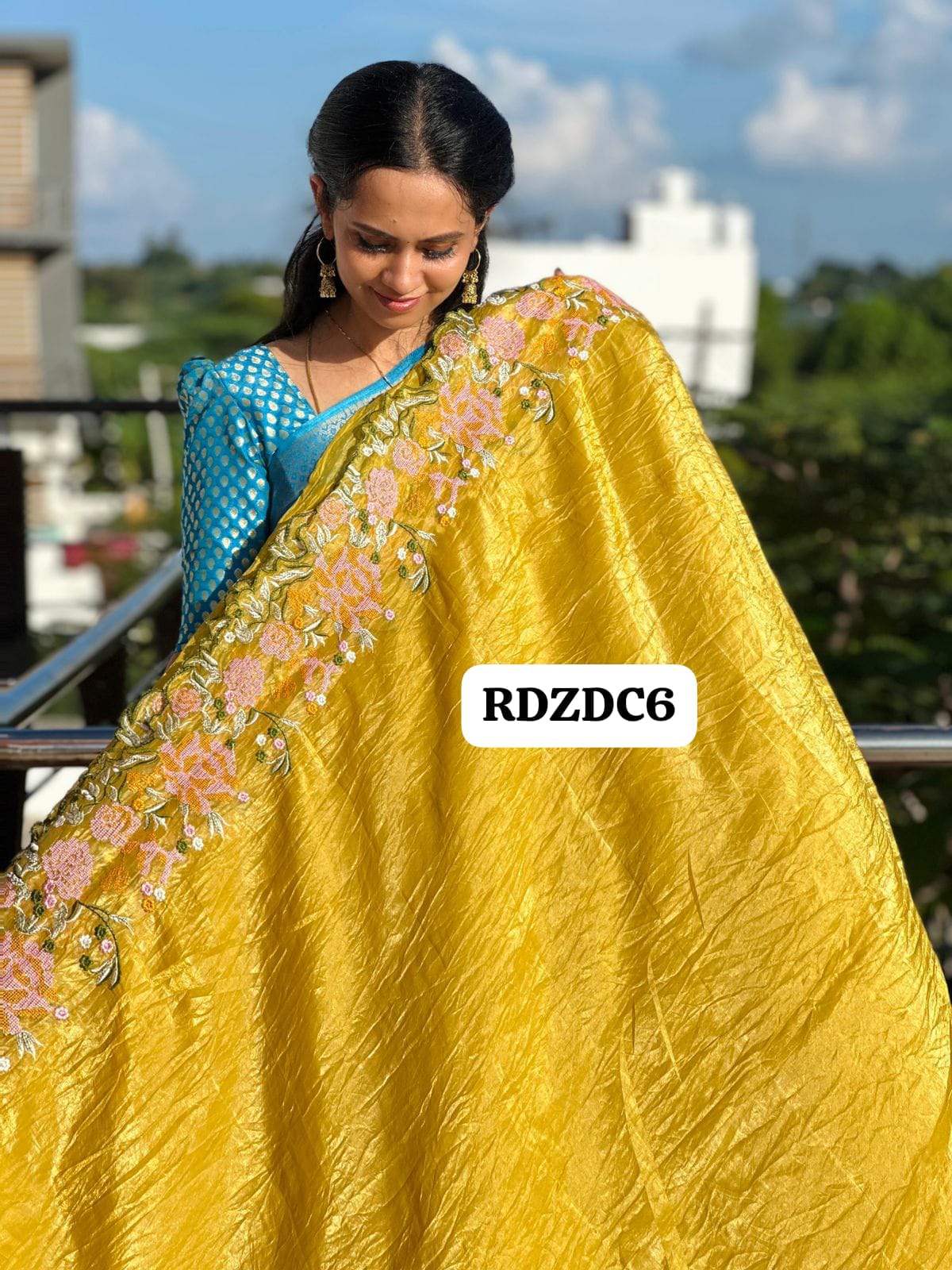 Crushed space silk saree with embroidery border prebook
