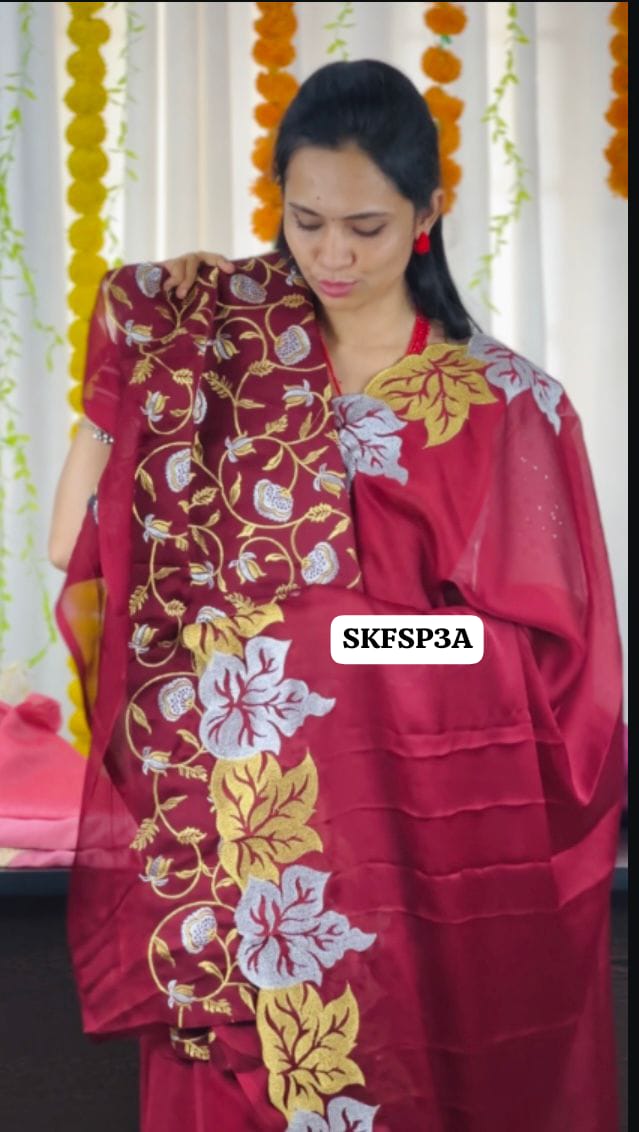 Premium Chiffon saree with cut work border, running Pallu and blouse prebook🥳