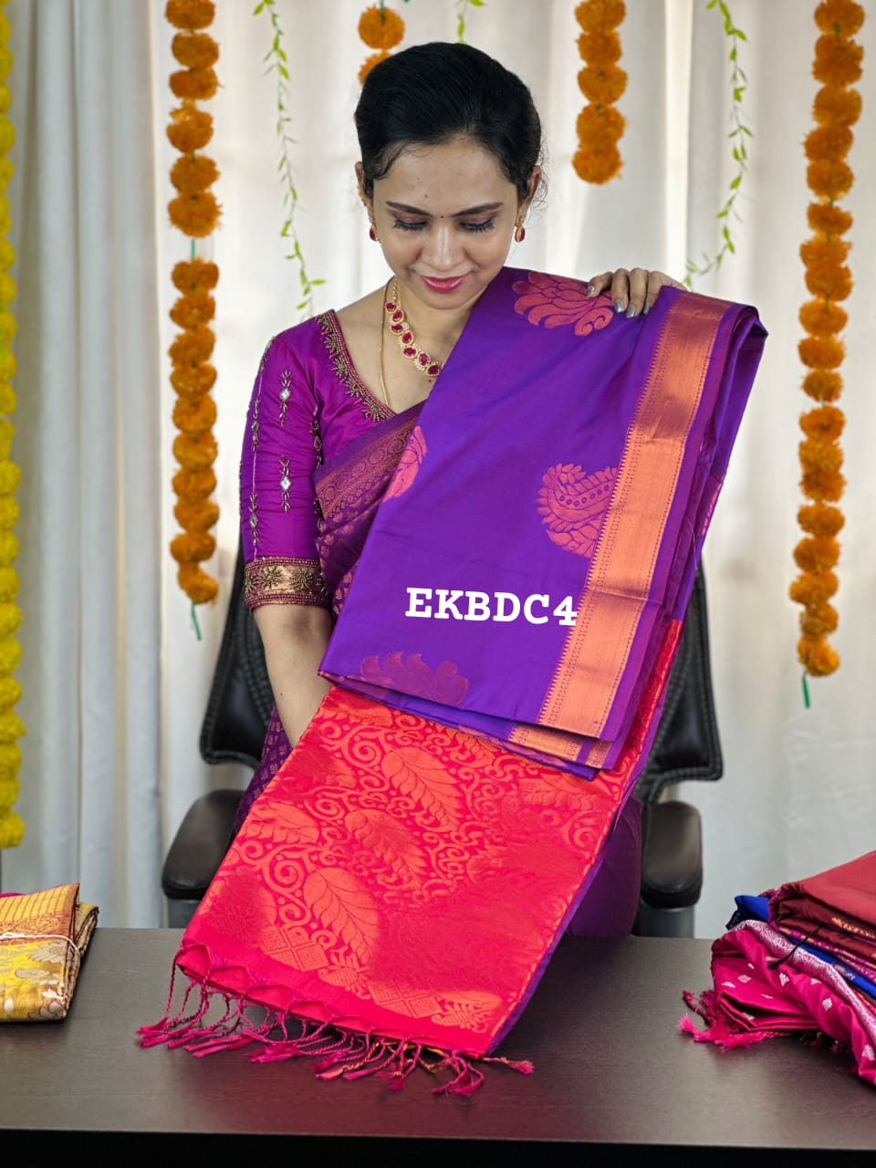 semi soft silk saree š„³
