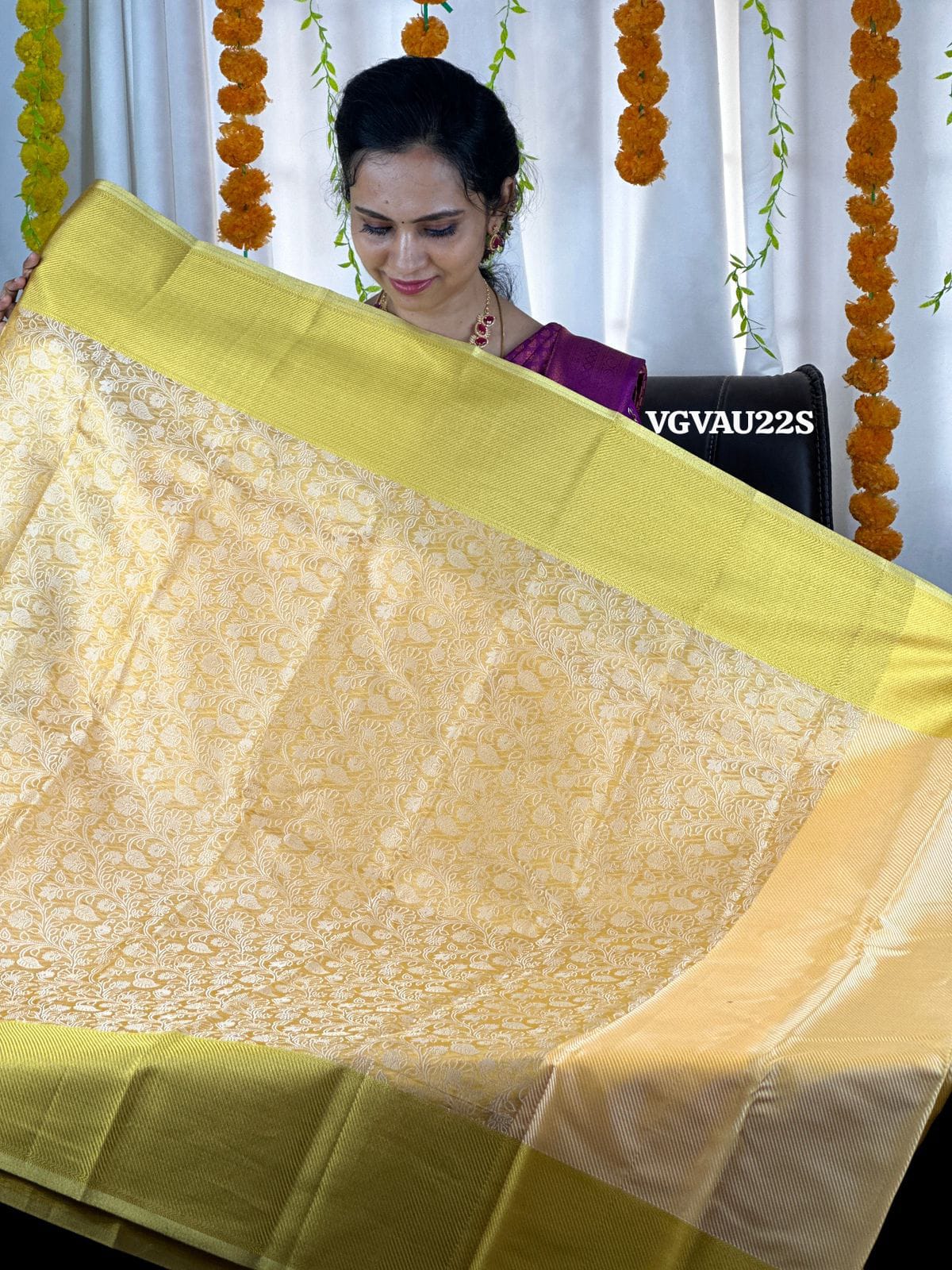 Offer Saree Embroidery design in katan semi silk sareeš„°