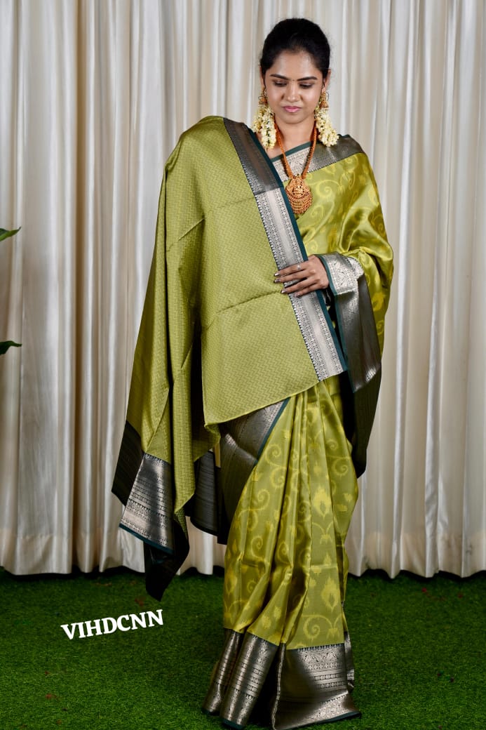 Soft silk saree ❌