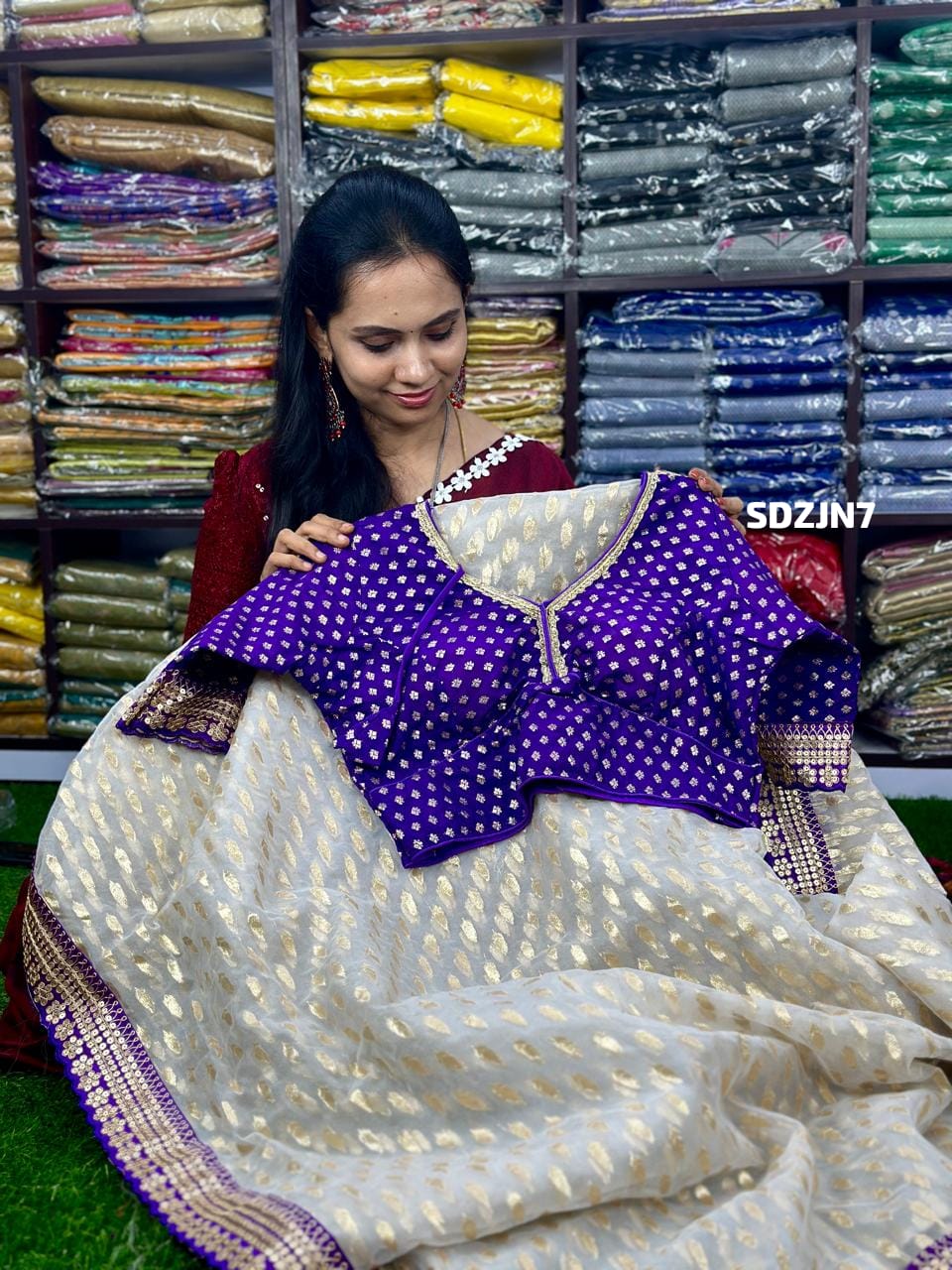 Premium super soft tissue saree with readymade 🥳