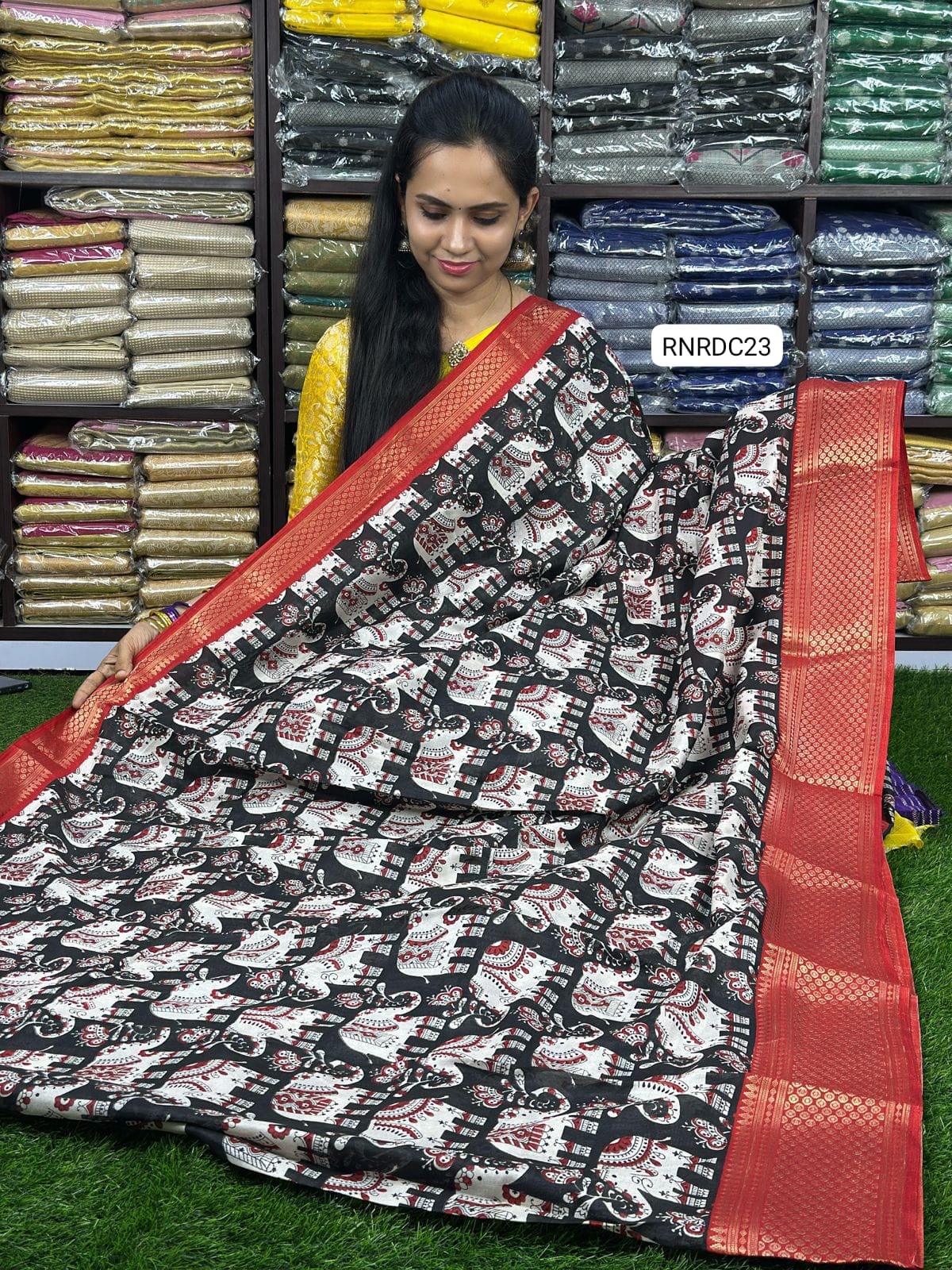 Dola semi soft silks sareeā
