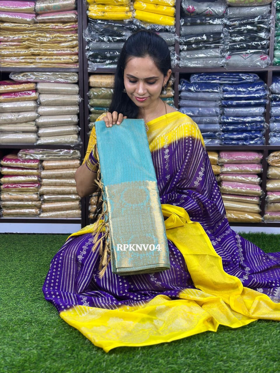Tissue saree soldā