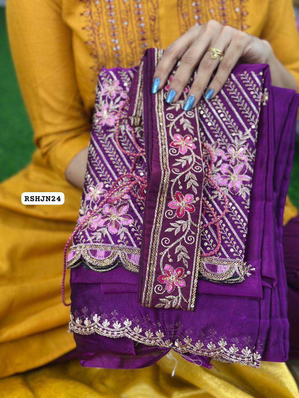 Manju warrier inspired shinning chinnon saree sold❌