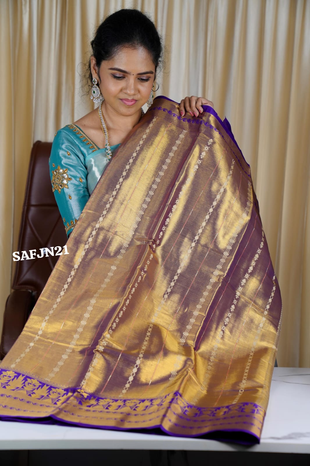 Kanchipuram inspired sareeš„³