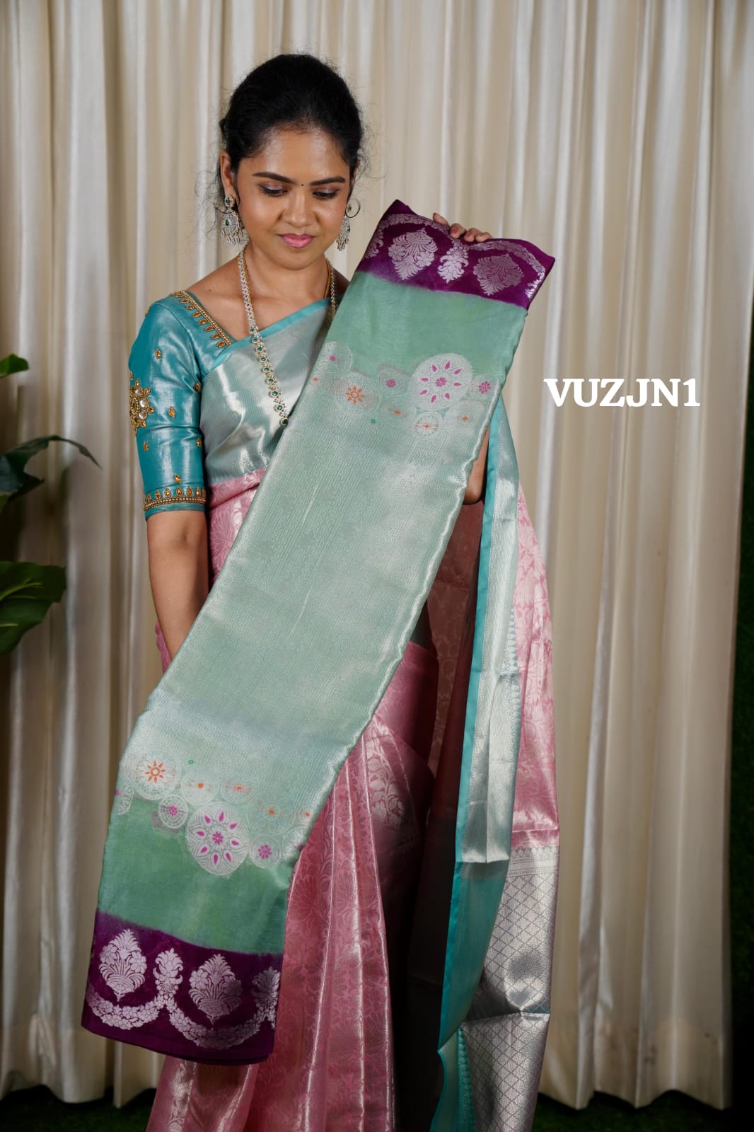 Warm silk saree ❌