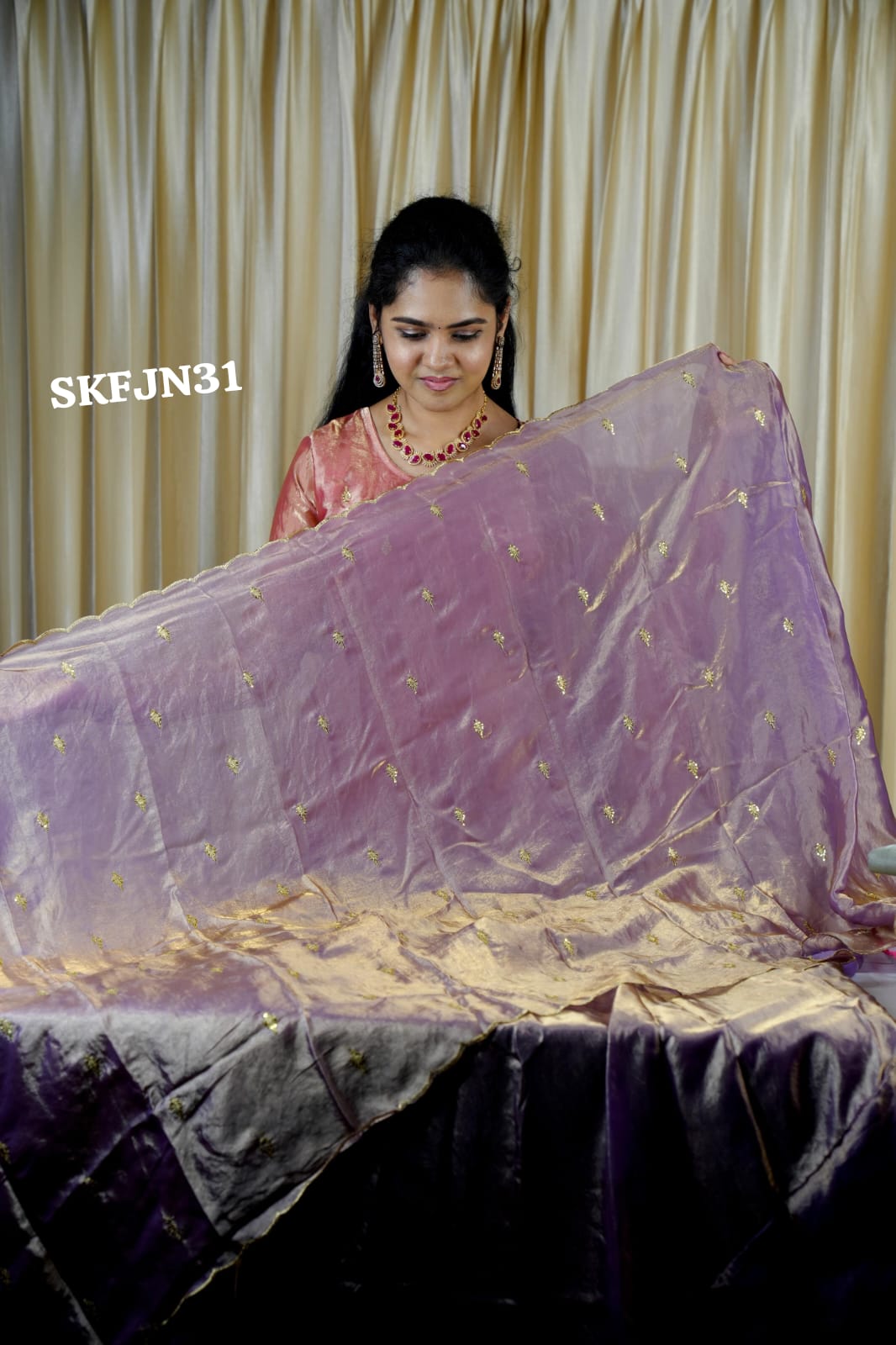 Space silk gownpls Mention size in first line of address prebook ❌