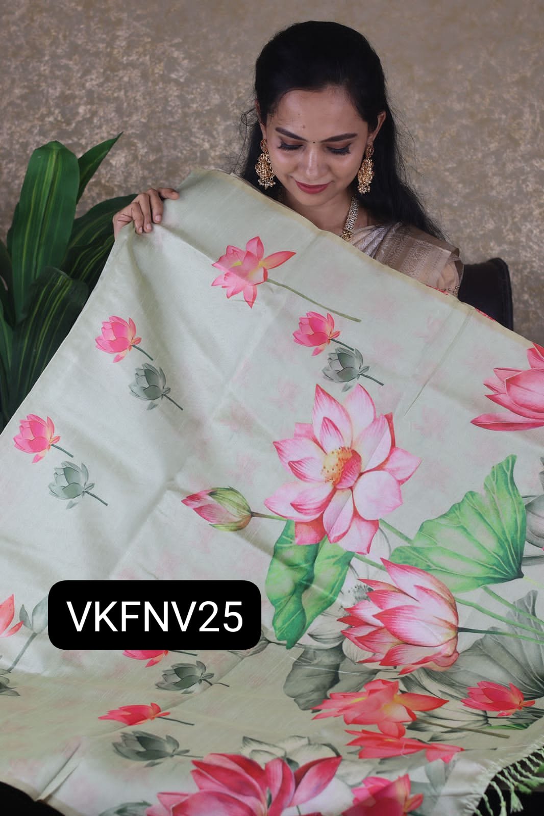 Tussar semi silk saree with trending design 😍🥰