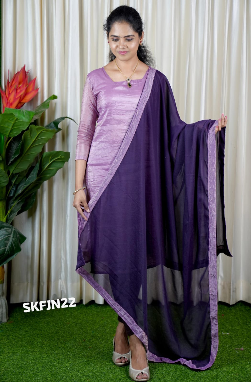 Kurti set ( mention size in first line of address) 🥳