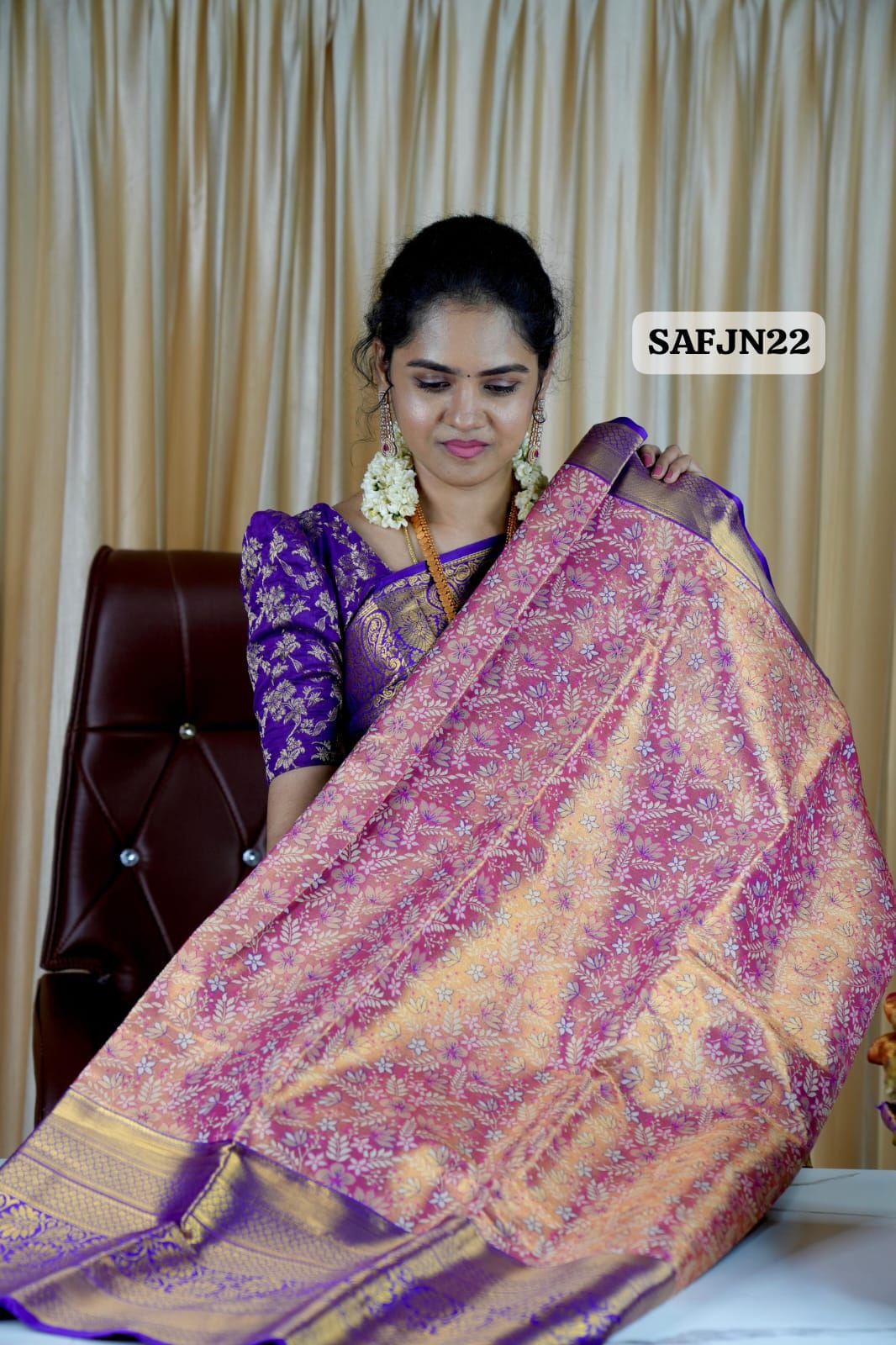 Kanchi Semi silk running blouseš„°š